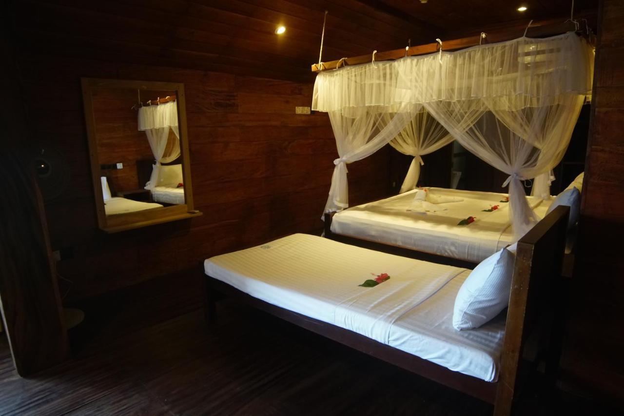 Turtle Bay Beach Resort Мірісса Екстер'єр фото