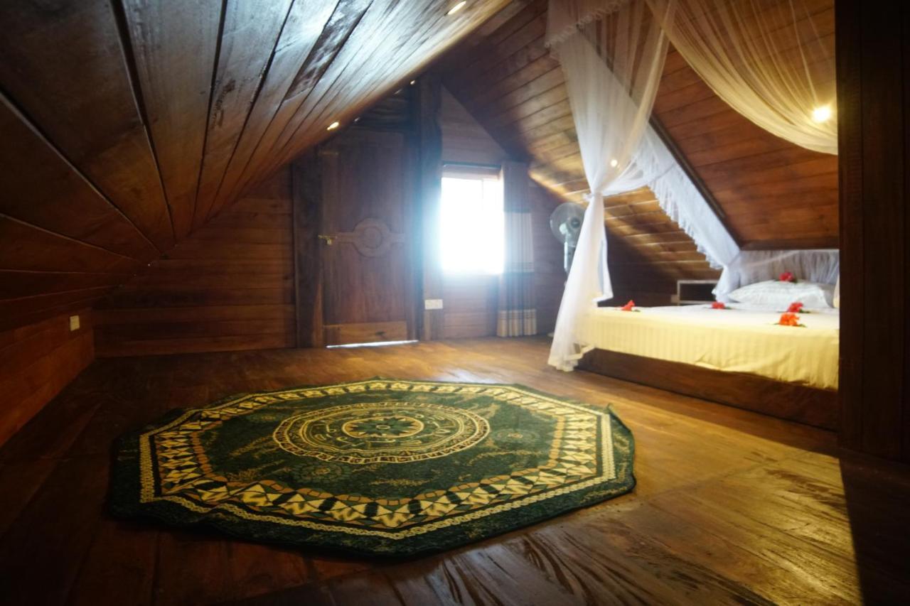 Turtle Bay Beach Resort Мірісса Екстер'єр фото