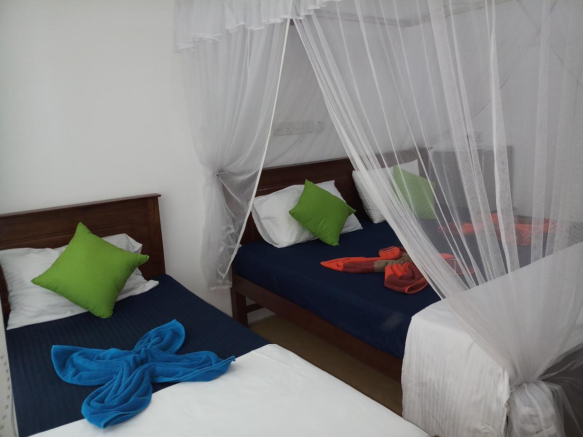 Turtle Bay Beach Resort Мірісса Екстер'єр фото