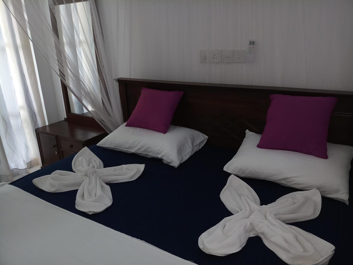 Turtle Bay Beach Resort Мірісса Екстер'єр фото